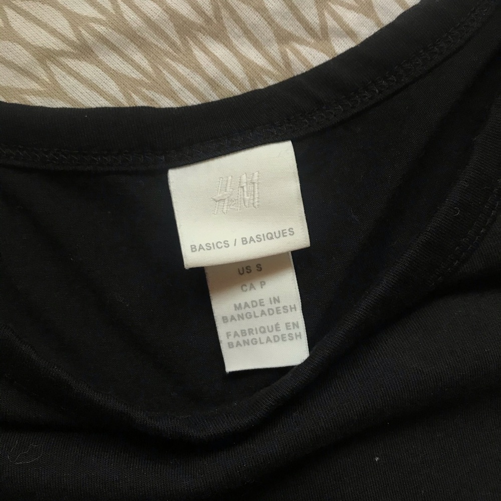 basic black tee - Picture 5 of 5